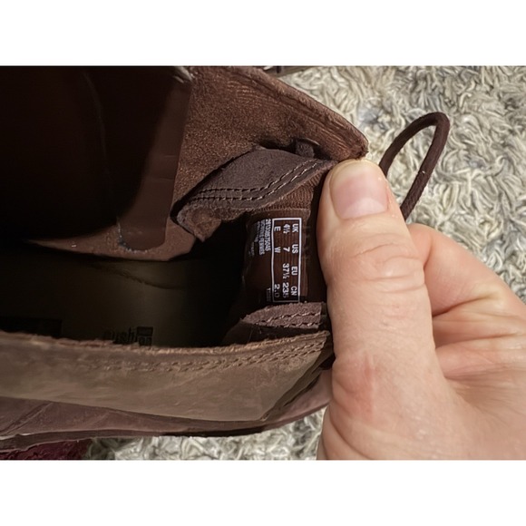 Clark's Tamitha Boots Purple Suede Sz 7 Euc - Picture 7 of 7